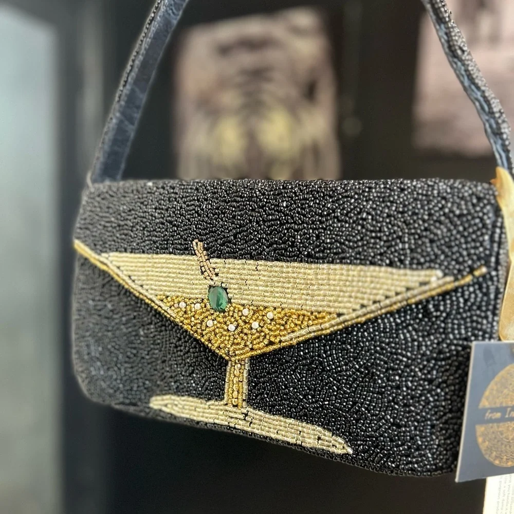 🍸🍸MADE IN INDIA STUNNING VIRAL HANDCRAFTED BEADED MARTINI BAG🍸🍸NWT